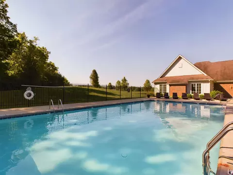 6750 Legacy Park Dr #208, Brownsburg, IN 46112