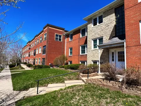 1929 Ford Pkwy #09, Saint Paul, MN 55116