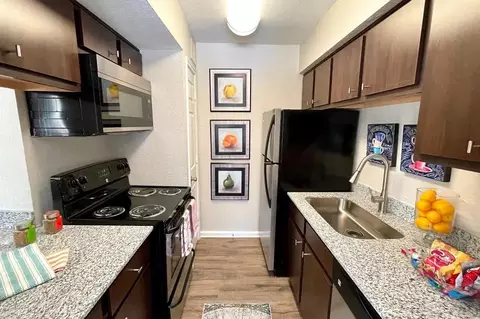 14101 Walters Rd #0303, Houston, TX 77014