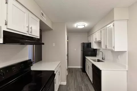 734 Amherst Pl #733, Louisville, KY 40223