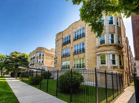 4901 S Drexel Blvd #4901-129, Chicago, IL 60615