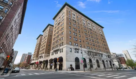 3900 Chestnut St, Philadelphia, PA 19104