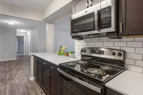 1000 Stevens Pkwy #X111, Peachtree City, GA 30269