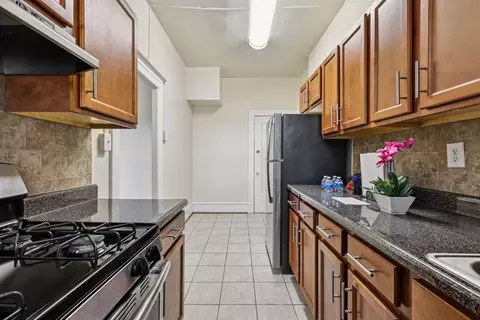 1707 Columbia Rd NW #101, Washington, DC 20009