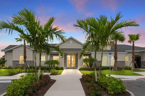 10241 SW Newberry Ave #24-186, Port Saint Lucie, FL 34987
