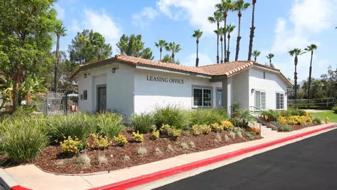 20041 Osterman Rd #Q11, Lake Forest, CA 92630