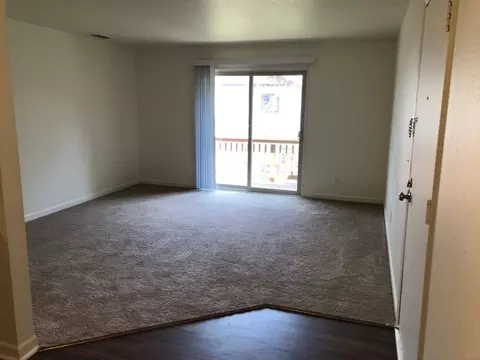 2900 Middle Rd #2805, Bettendorf, IA 52722