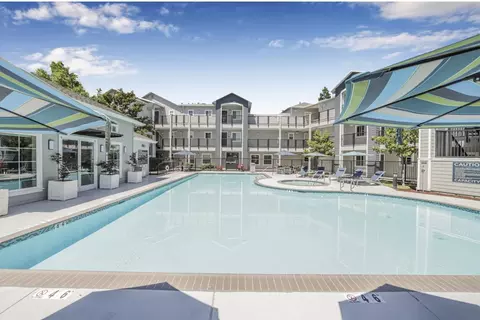 1552 E Gate Way #202, Pleasanton, CA 94566