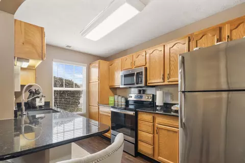 4201 Locust St #1767EAST, Terre Haute, IN 47803