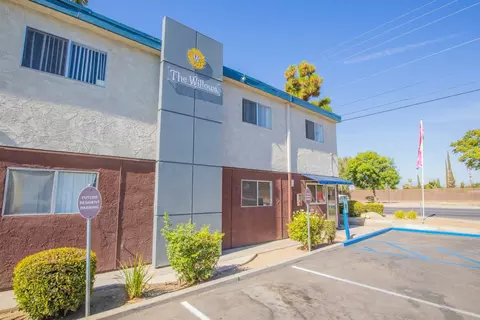 3535 S H St #004, Bakersfield, CA 93304