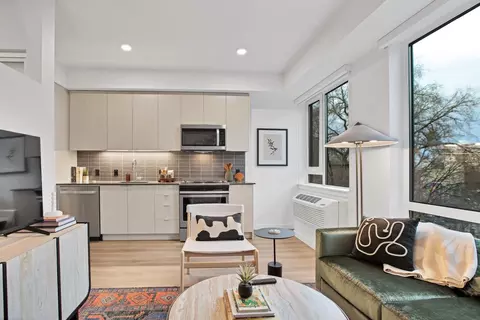 15 NW Park Ave #509, Portland, OR 97209