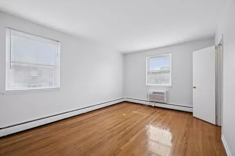 2401 Hoffnagle St #A209, Philadelphia, PA 19152