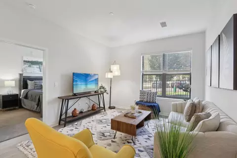 401 Race St #453, Philadelphia, PA 19106