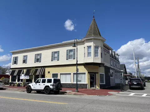 4 Martin St #4MA04, Derry, NH 03038