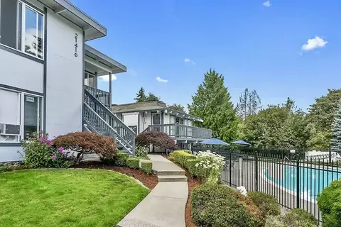 21416 52nd Ave W #H-12R, Mountlake Terrace, WA 98043