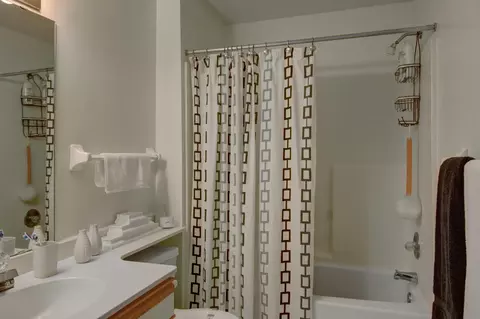 3475 Golfview Dr #1104, Eagan, MN 55123 photo 9