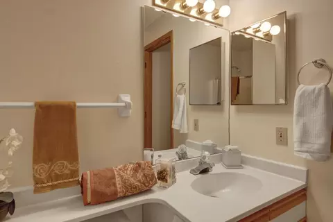3475 Golfview Dr #1104, Eagan, MN 55123 photo 8