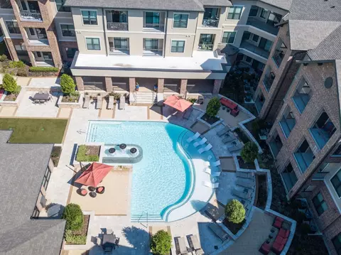 1615 Sawdust Rd #12204, The Woodlands, TX 77380