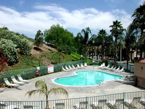 26741 Isabella Pkwy #16-101, Santa Clarita, CA 91351