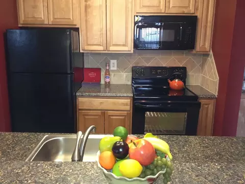 7400 Haverford Ave #W407, Philadelphia, PA 19151