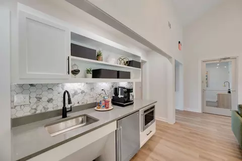320 E Wintergreen Rd #21K, Desoto, TX 75115