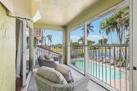 17230 NW 64th Ave #314, Hialeah, FL 33015