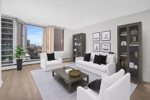 55 W Chestnut St #2501, Chicago, IL 60610