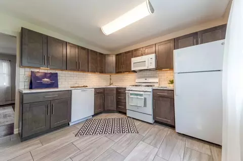 100 Center Grove Rd #09-01, Randolph, NJ 07869