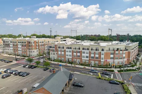 99 New St #55506, Metuchen, NJ 08840