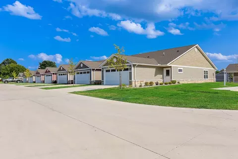 2982 Red Spruce Dr #2616W, Greenfield, IN 46140