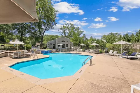 700 Washington St #0204, Gainesville, GA 30501