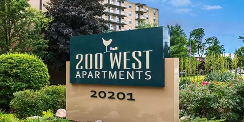 20201 Lorain Rd #613, Fairview Park, OH 44126