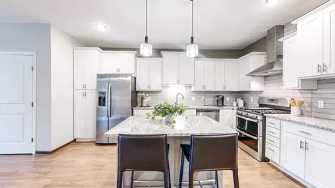 205 Concord Exchange N #227, South Saint Paul, MN 55075