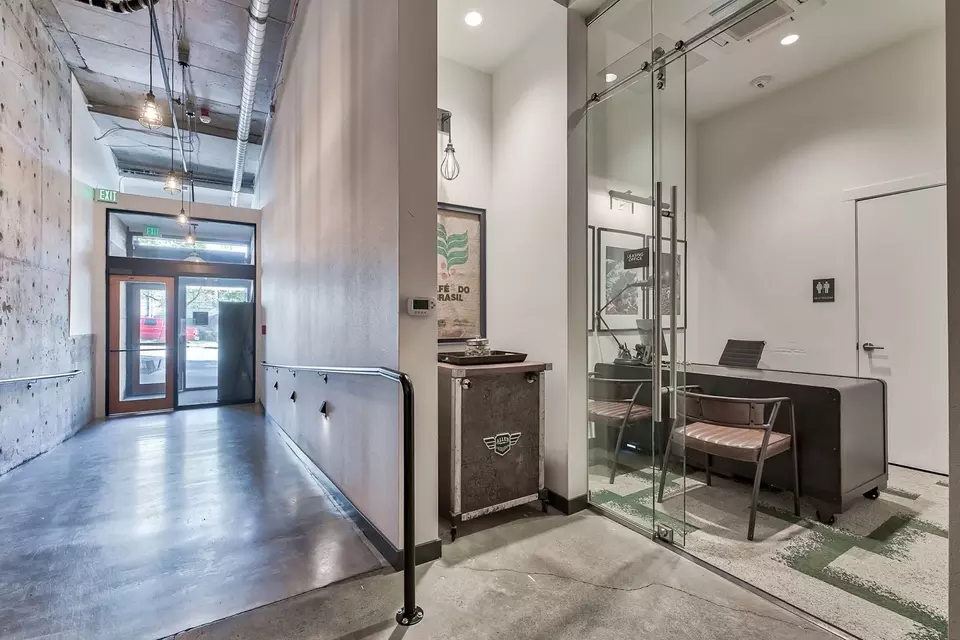  2407 E Union St #302, Seattle, WA 98122 photo 16