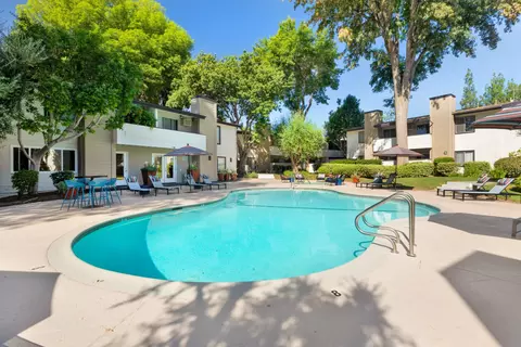 8900 California 27 #121, Los Angeles, CA 91304