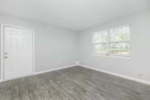 3371 Durrett Dr #101, Clarksville, TN 37042