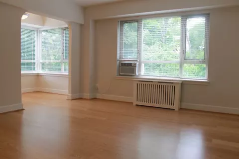 2745 29th St NW #518, Washington, DC 20008