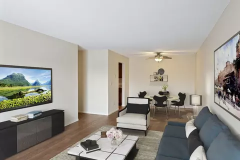 12312 Parkwood Dr #210, Burnsville, MN 55337