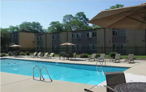 2205 Woodview Ct #230918, Madison, WI 53713