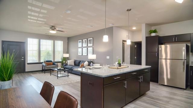 9600 Hudson Blvd N #1008, Lake Elmo, MN 55042