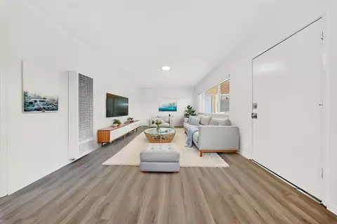 1166 S Crenshaw Blvd #07022, Los Angeles, CA 90019