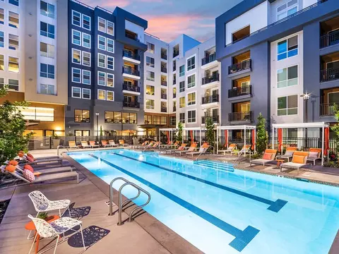 808 W San Carlos St #461, San Jose, CA 95126