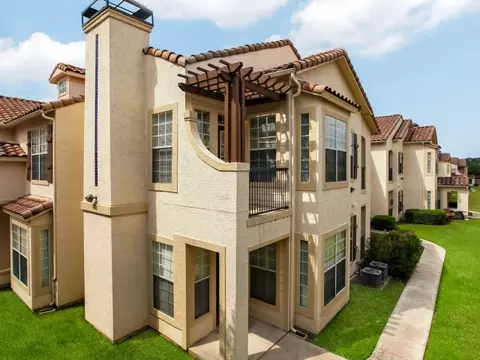 19950 Huebner Rd #4-409, San Antonio, TX 78258