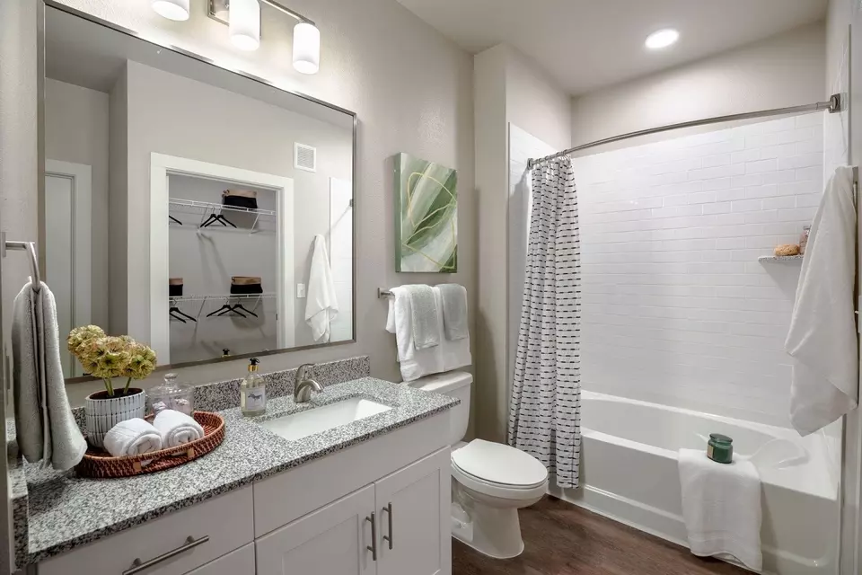  5550 Bingle Rd #1114, Houston, TX 77092 photo 17