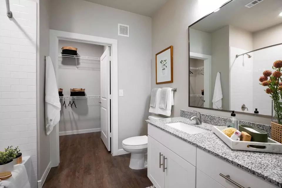  5550 Bingle Rd #1114, Houston, TX 77092 photo 16