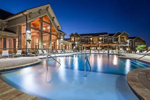 2015 Copper Leaf Pkwy #27-201, Durham, NC 27703