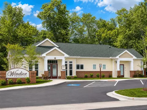 105 Medley Ln #C2, Lumberton, NC 28358