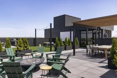 455 Central Ave SE #821, Minneapolis, MN 55414