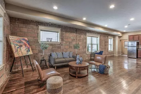 806 Park Ave UNIT 101 C1650, Omaha, NE 68105