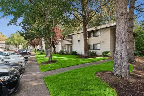 2400 NE Red Sunset Dr #217, Gresham, OR 97030 photo 3